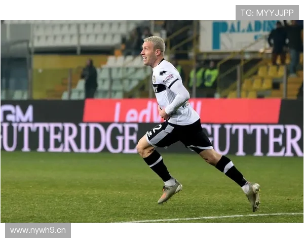 莱切帕尔马对决班达佩莱格里诺